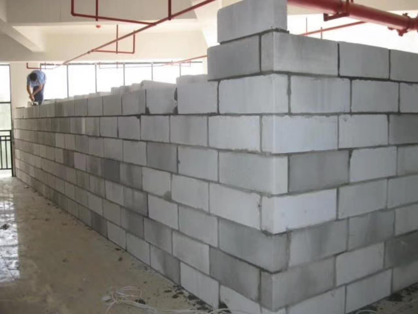 石龙蒸压加气混凝土砌块承重墙静力和抗震性能的研究